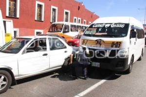 CHOQUE . TRANSPORTE PÚBLICO