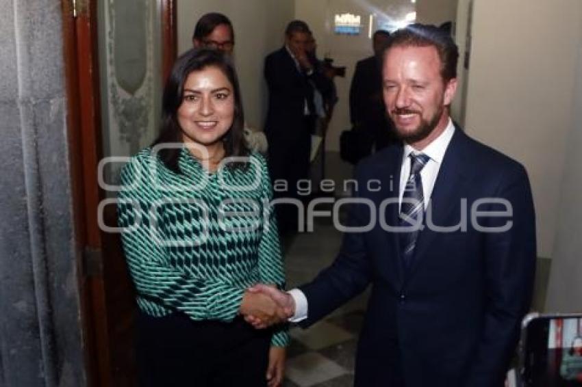 REUNIÓN CLAUDIA RIVERA - LUIS BANCK