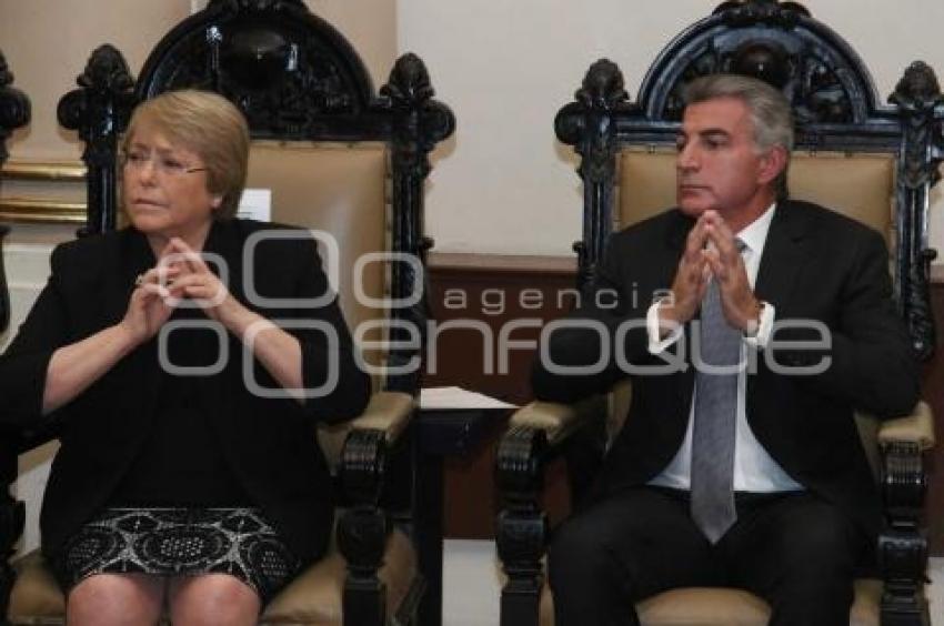 CÉDULA REAL . MICHELLE BACHELET