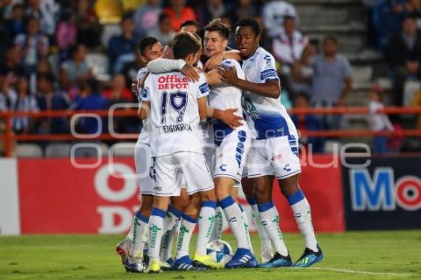 FÚTBOL . PACHUCA VS LOBOS