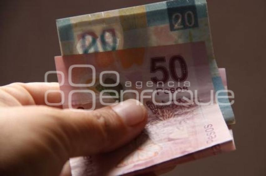 ECONOMÍA . DINERO