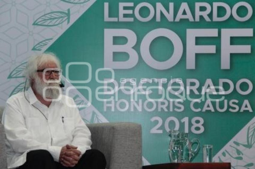 IBERO . DOCTORADO HONORIS CAUSA