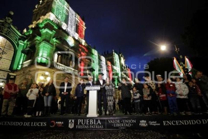 ENCENDIDO DE LUCES PATRIAS