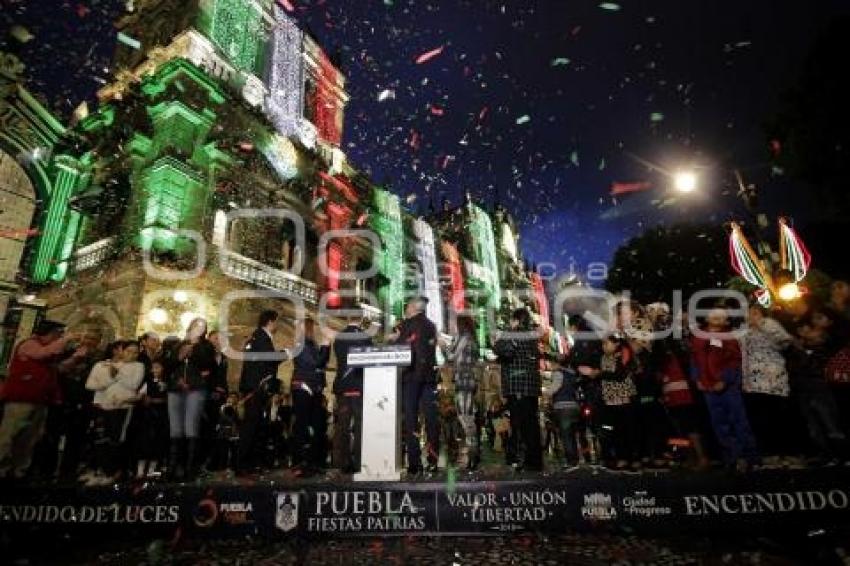 ENCENDIDO DE LUCES PATRIAS