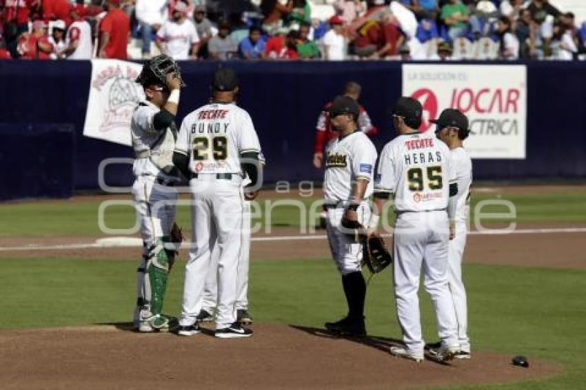 BÉISBOL . PERICOS VS DIABLOS ROJOS