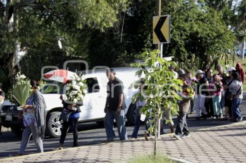 SEPELIO DETENIDO . ACATLÁN