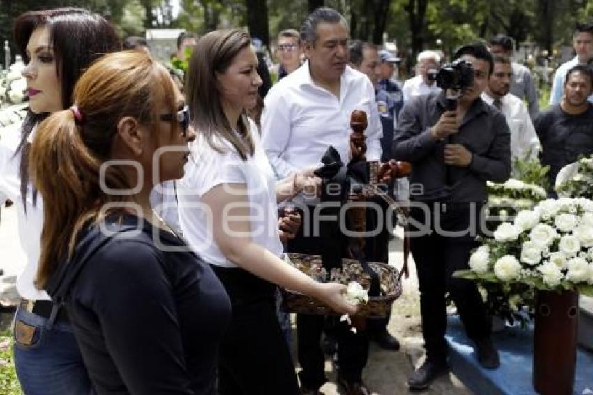 MARTHA ÉRIKA ALONSO . CONSEJO TAXISTA