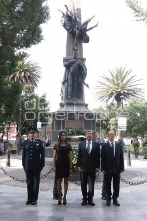 CEREMONIA A NICOLÁS BRAVO