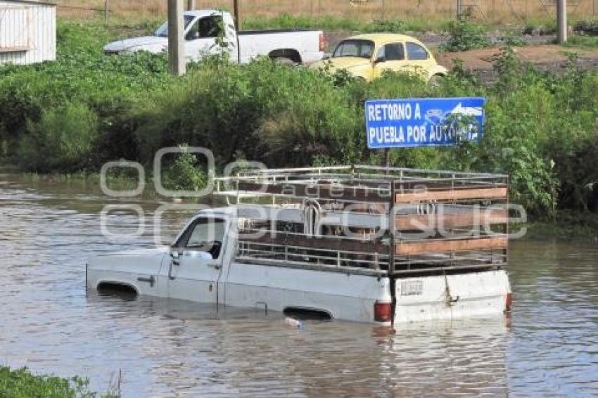 INUNDACIÓN AUTOPISTA