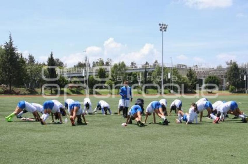 ENTRENAMIENTO CLUB PUEBLA FEMENIL