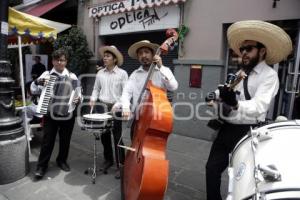 FIESTAS PATRIAS . VERBENA POPULAR