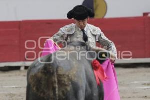 TOROS . EL ZAPATA