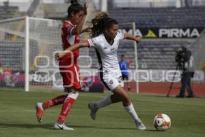 FUTBOL FEMENIL . LOBOS BUAP VS TOLUCA