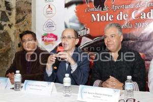 COMIDA MOLE DE CADERAS