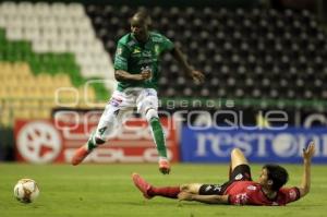 FÚTBOL . LEÓN VS LOBOS BUAP