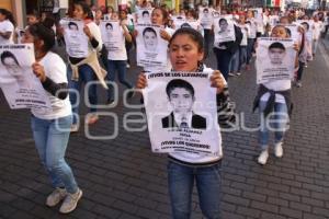 MARCHA POR AYOTZINAPA