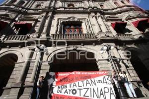 MARCHA POR AYOTZINAPA