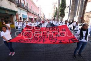 MARCHA POR AYOTZINAPA