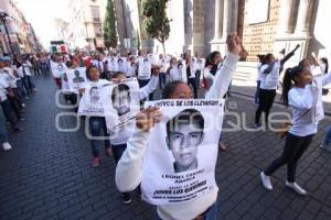 MARCHA POR AYOTZINAPA