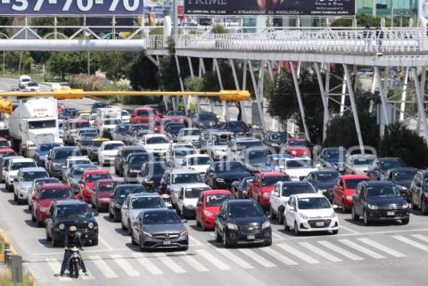 TRÁFICO  VEHICULAR