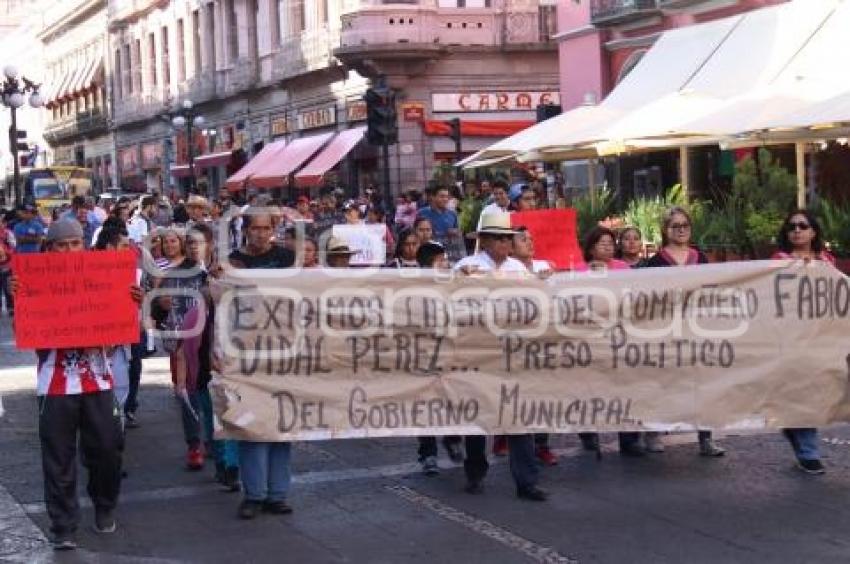 MARCHA POR AYOTZINAPA