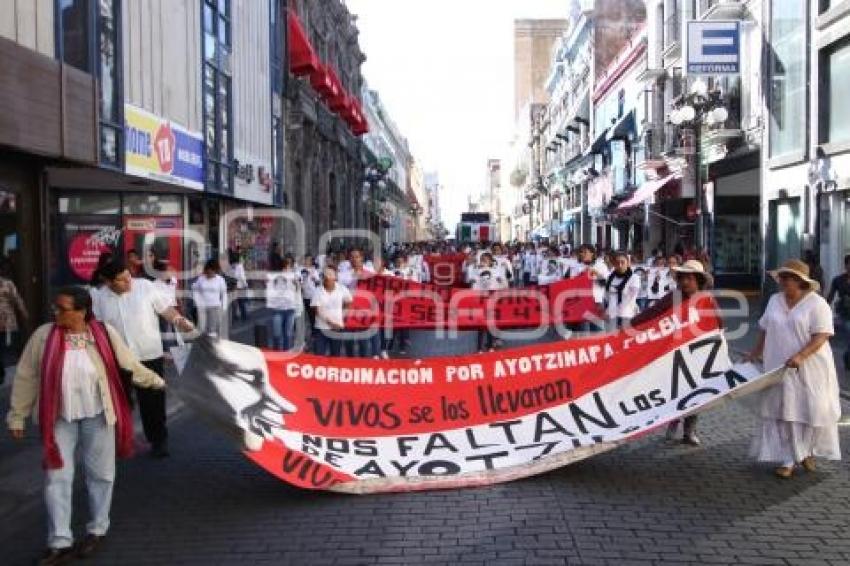 MARCHA POR AYOTZINAPA