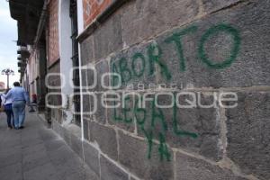 MARCHA . VANDALISMO