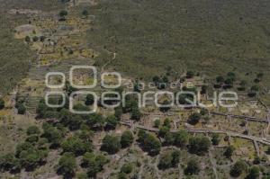 ZONA ARQUEOLÓGICA . CANTONA