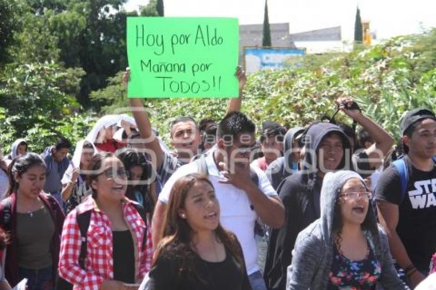 MANIFESTACIÓN ESTUDIANTES . TEHUACÁN