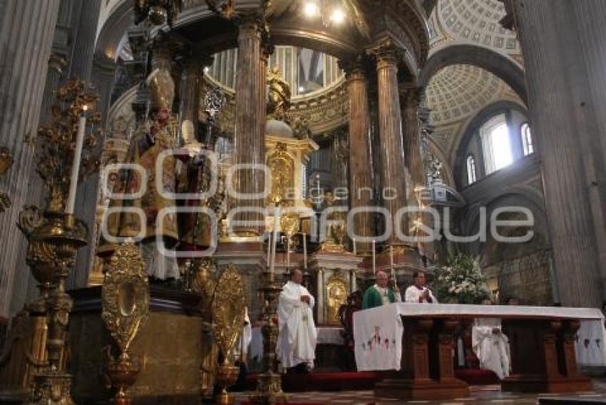 MISA DOMINICAL . CATEDRAL