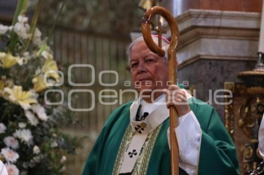MISA DOMINICAL . CATEDRAL