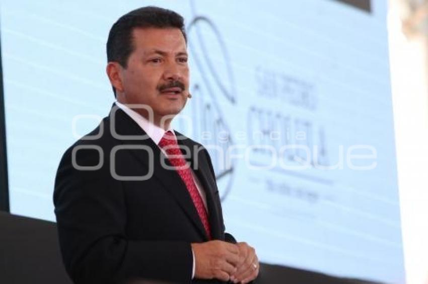 TOMA DE PROTESTA . LUIS ALBERTO ARRIAGA