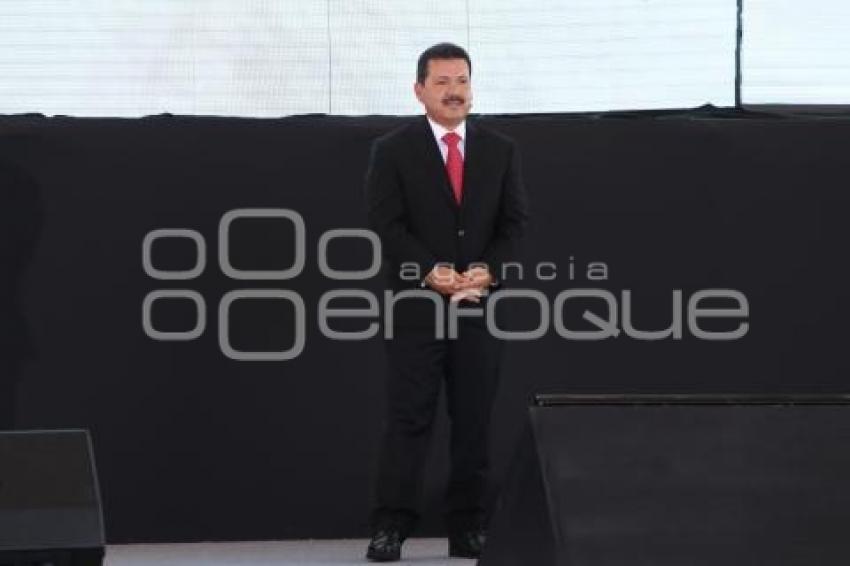 TOMA DE PROTESTA . LUIS ALBERTO ARRIAGA