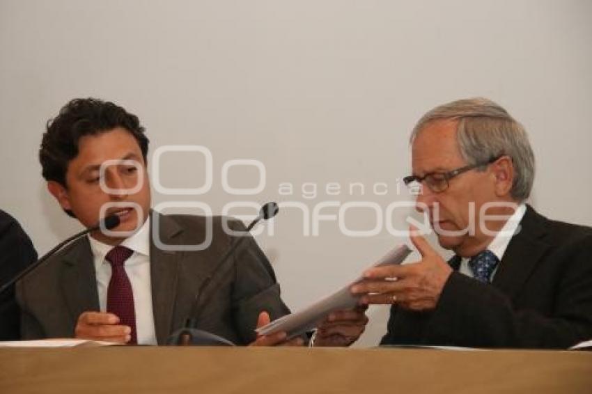 SUMAMOS . ENRIQUE CÁRDENAS
