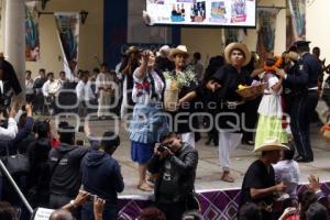 FESTIVAL MOLE DE CADERAS