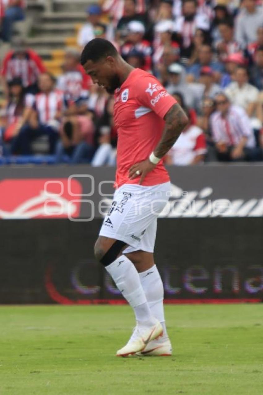 FÚTBOL . LOBOS BUAP VS CHIVAS