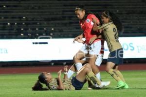 FUTBOL FEMENIL . LOBAS VS PUMAS