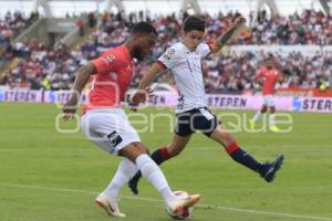 FÚTBOL . LOBOS BUAP VS CHIVAS