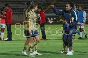 FUTBOL FEMENIL . LOBAS VS PUMAS