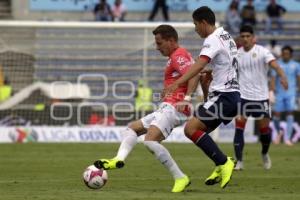 FÚTBOL . LOBOS BUAP VS CHIVAS