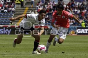 FÚTBOL . LOBOS BUAP VS CHIVAS