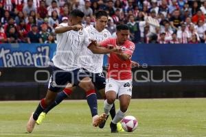 FÚTBOL . LOBOS BUAP VS CHIVAS