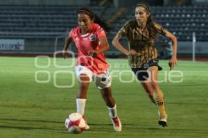 FUTBOL FEMENIL . LOBAS VS PUMAS