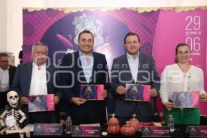 CORREDOR DE OFRENDAS