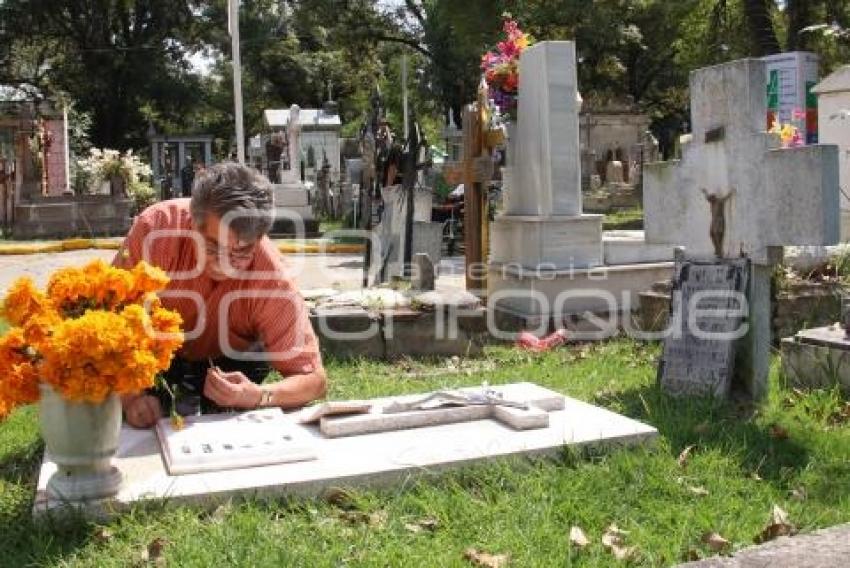 PREVIO DÍA DE MUERTOS . PANTEONES