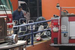 INCENDIO . CHEDRAUI CAPU