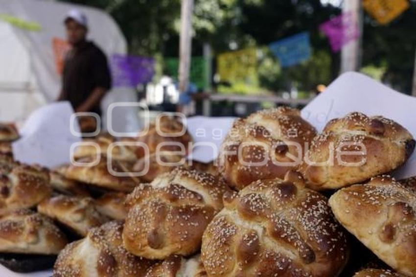 FERIA DE LA HOJALDRA