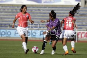 FÚTBOL FEMENIL . LOBOS BUAP VS PACHUCA