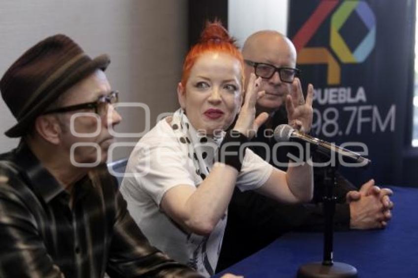 RUEDA DE PRENSA GARBAGE