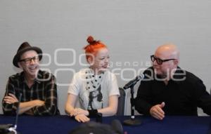 RUEDA DE PRENSA GARBAGE